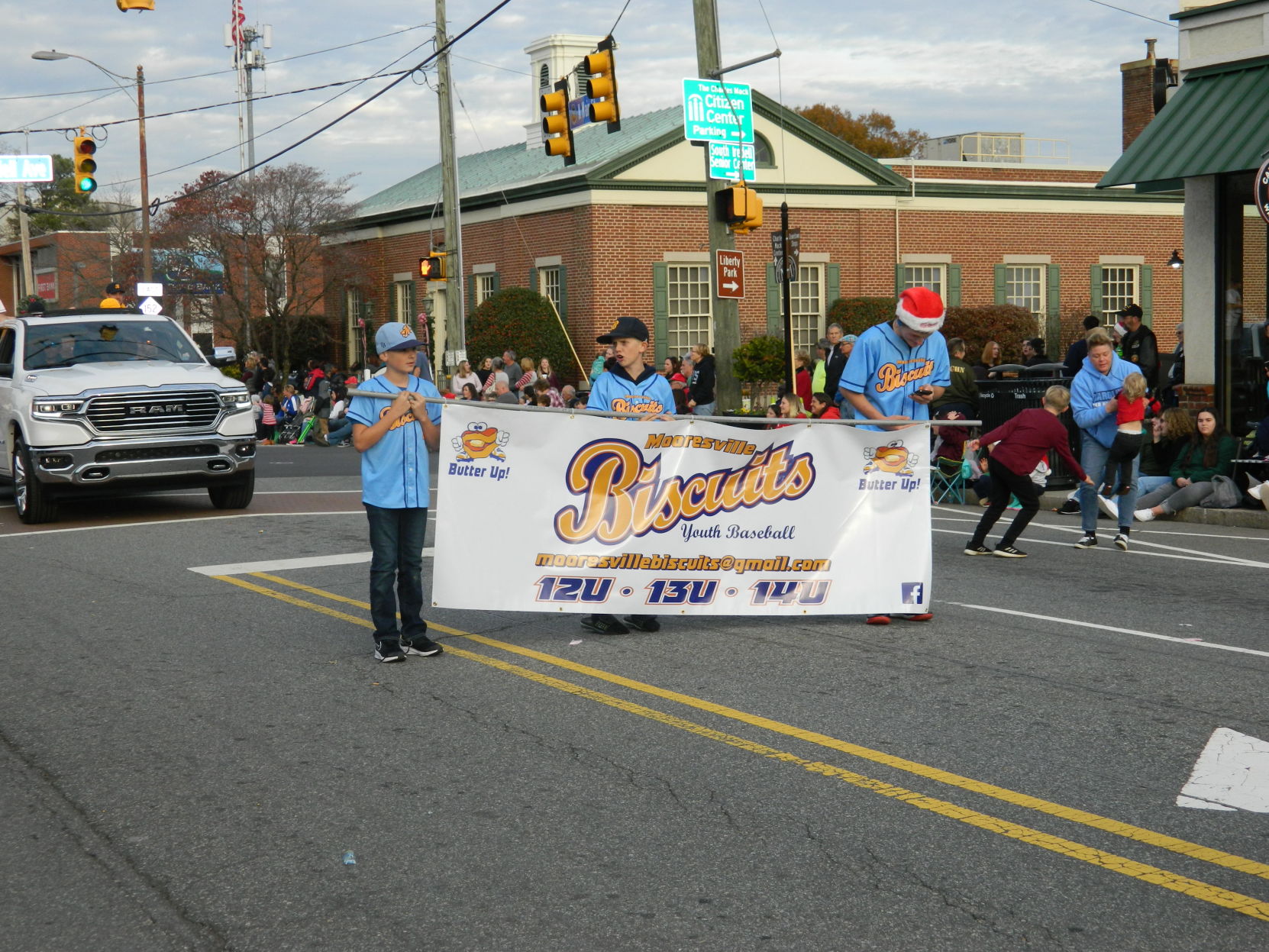 Mooresville Christmas Parade (345).JPG